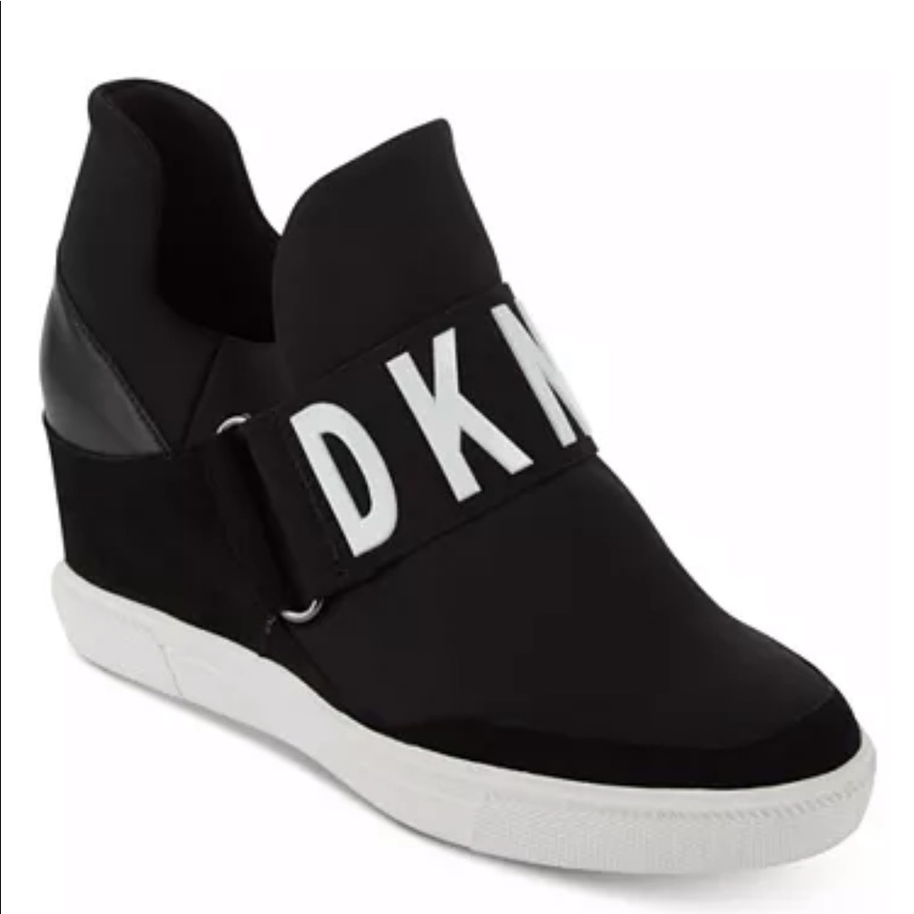 Women’s Cosmos Dkny wedge sneaker size 8.5